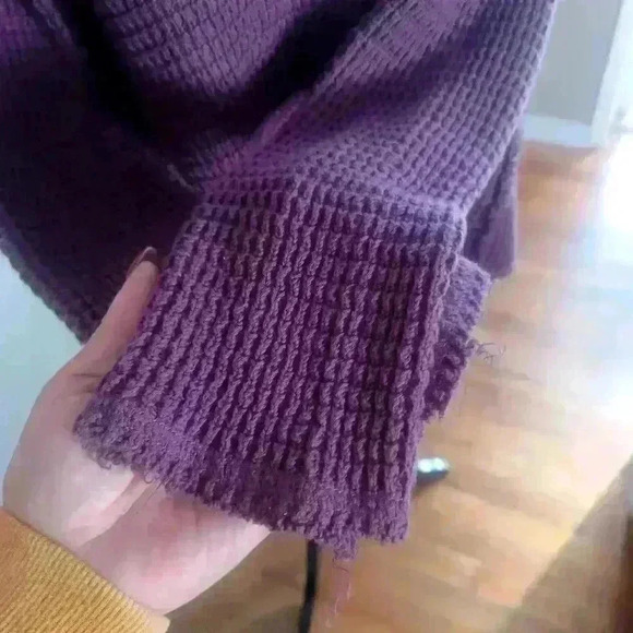 Free People Women'sPurple Sunset Waffle Knit Cold Shoulder Long Sleeve Sweater S - Picture 8 of 13